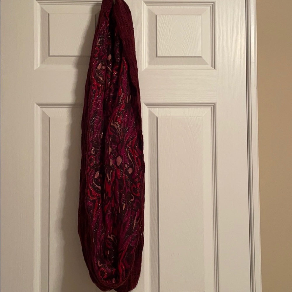 Reversible Infinity Scarf - Picture 2 of 5